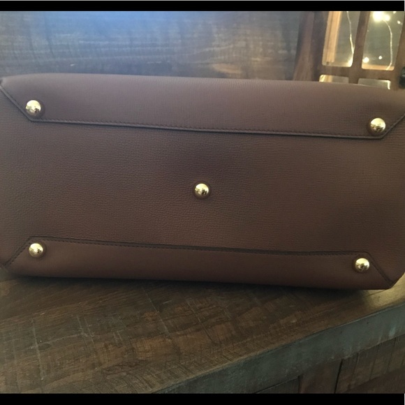 💛SOLD **Burberry Leather Medium Purse - Picture 6 of 8